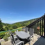Terrassenpark 아파트 사스바흐발덴